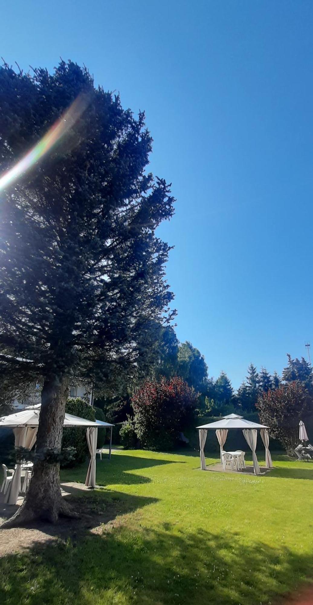 Dom Wczasowy Lodzianka Hotell Mrzeżyno Exteriör bild